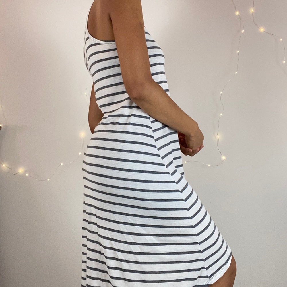 Striped dress - Picture 3 of 4